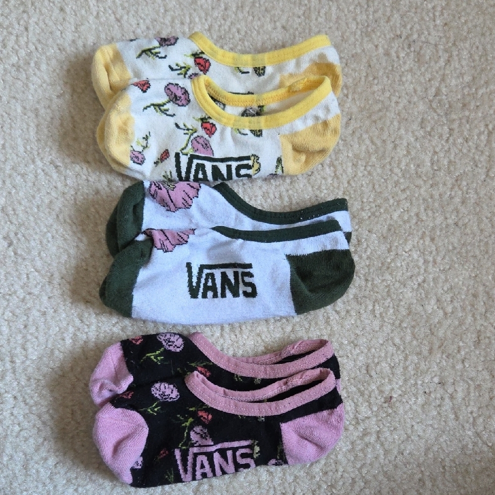 Vans 3 Pairs No-Show Anti-Slip Socks with Floral Design
